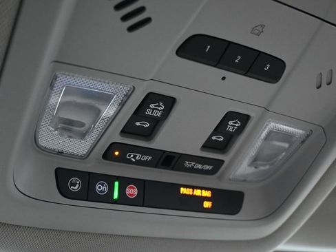 Used 2019 GMC Acadia SLT FWD image 28