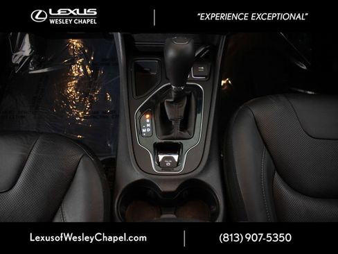 Used 2019 Jeep Cherokee Limited FWD image 27