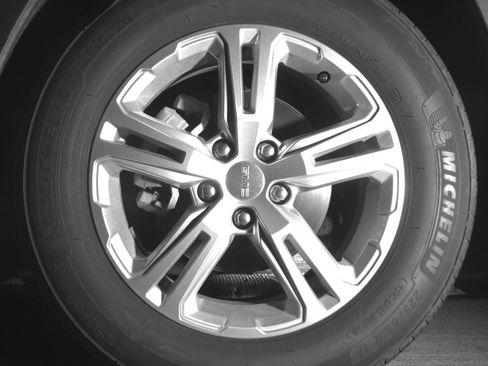 Used 2024 GMC Terrain SLE FWD image 17