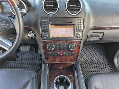 Used 2009 Mercedes-Benz GL 320 BlueTEC 4MATIC image 25