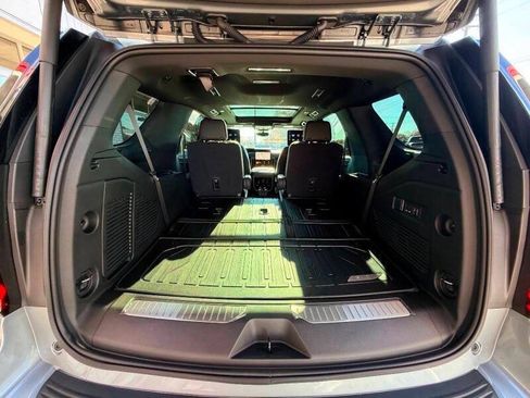 Used 2025 GMC Yukon AT4 Ultimate w/ LPO, Floor Liner Package AWD/4WD image 39