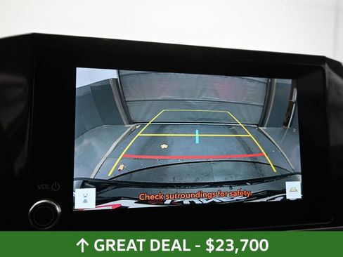 Used 2025 Toyota Camry LE image 31