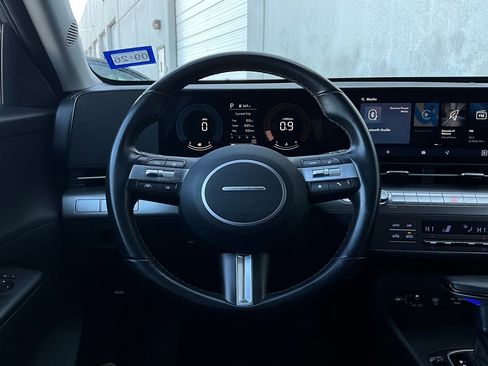 Used 2025 Hyundai Kona SEL image 34