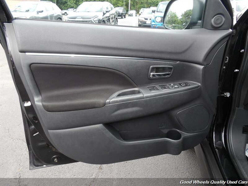 Used 2023 Mitsubishi Outlander Sport AWD image 21