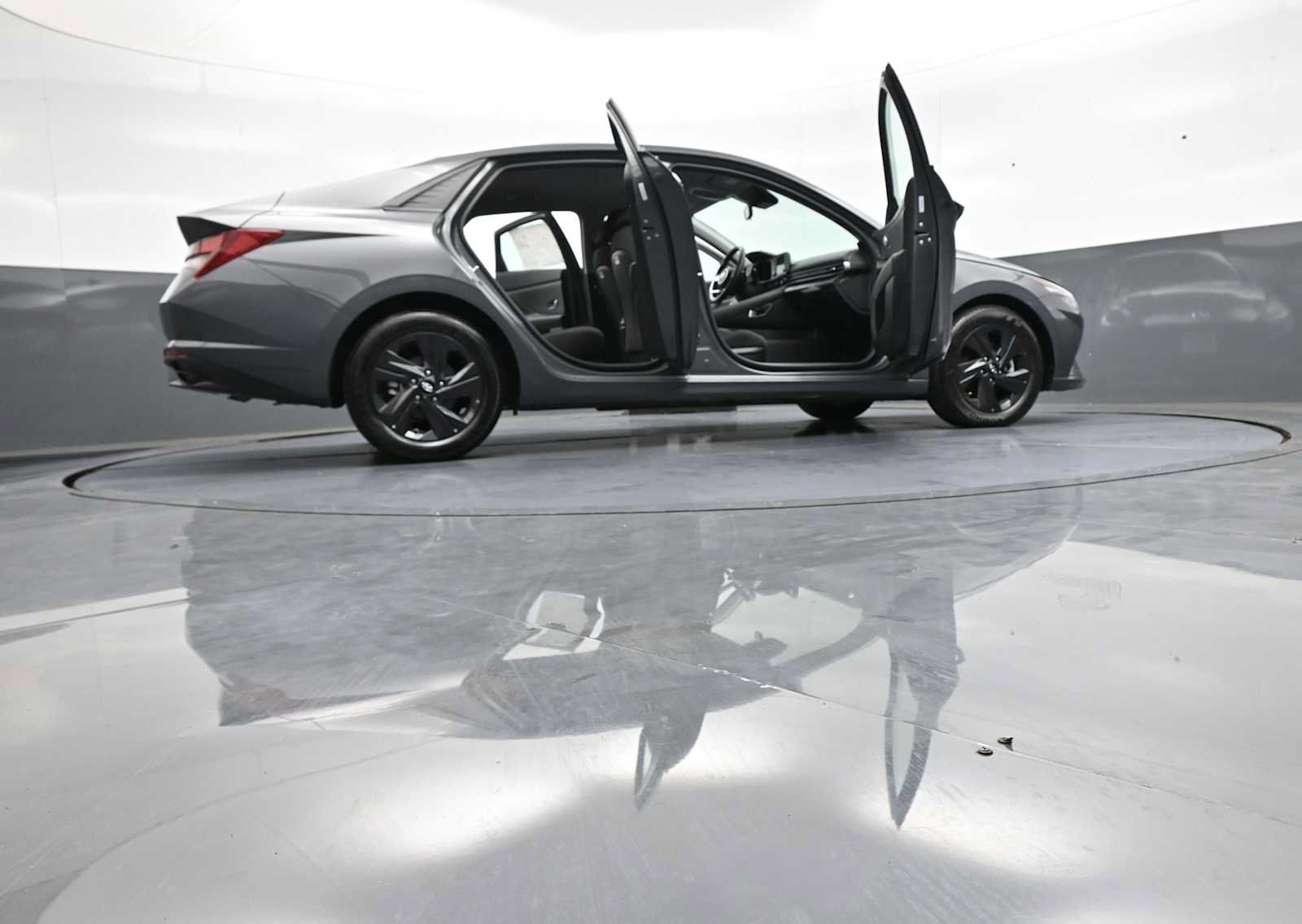 Certified 2023 Hyundai Elantra SEL FWD image 46