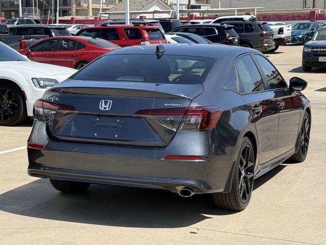 Used 2025 Honda Civic Sport image 4