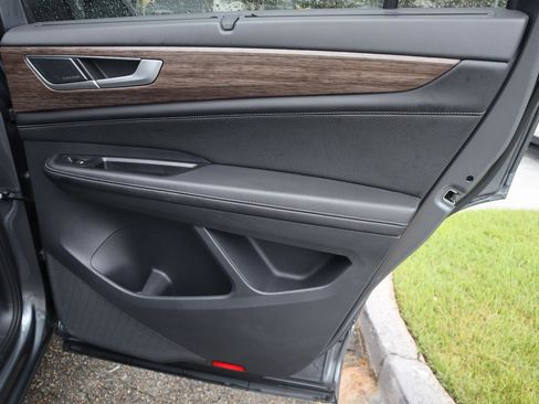 Used 2024 Volkswagen Atlas SEL Premium R-Line image 43