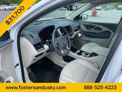 Used 2023 GMC Terrain Denali w/ Denali Premium Package AWD/4WD image 13
