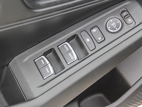 Certified 2025 Honda Accord LX image 21