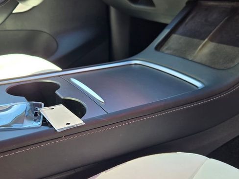 Used 2021 Tesla Model Y Long Range image 26