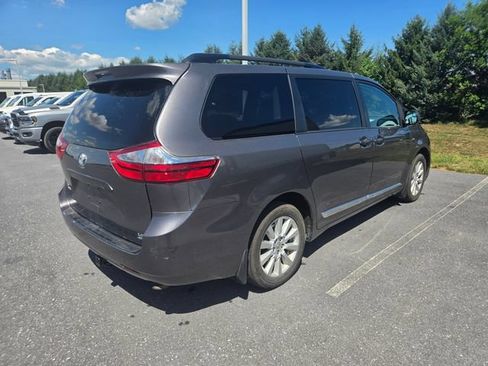 Used 2017 Toyota Sienna LE w/ Protection Package AWD/4WD image 17