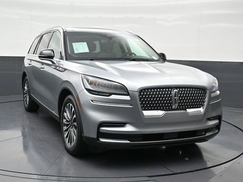 Used 2023 Lincoln Aviator Reserve image 8