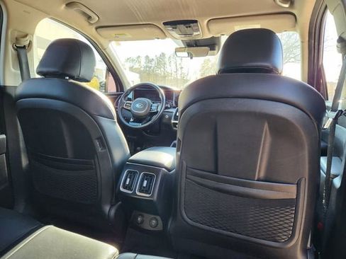 Used 2021 Kia Sorento S FWD image 19
