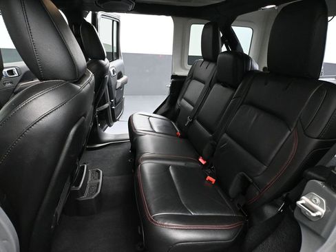 Used 2021 Jeep Wrangler Unlimited Rubicon w/ Uconnect 4C Nav & Sound Group image 39