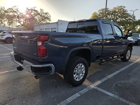 Certified 2024 Chevrolet Silverado 2500 LT AWD/4WD image 3