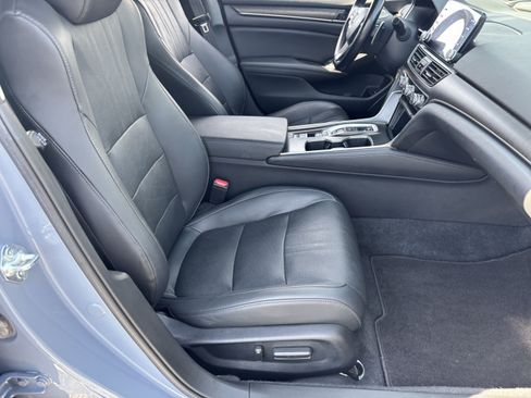 Used 2021 Honda Accord Touring image 9