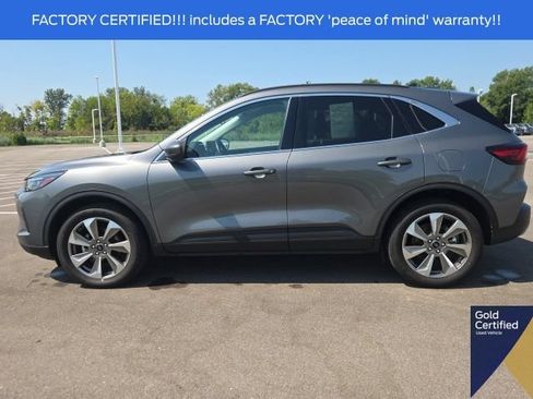 Used 2025 Ford Escape Platinum AWD/4WD image 17