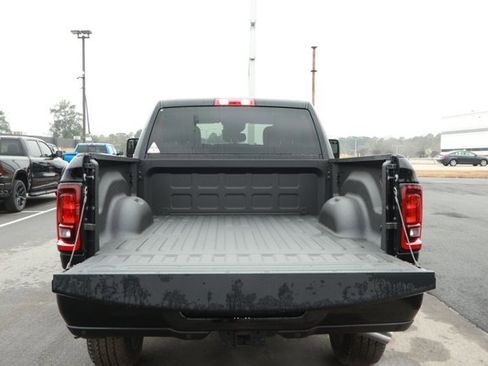 New 2026 RAM 2500 Big Horn AWD/4WD image 8