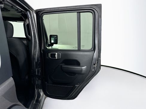 Used 2023 Jeep Wrangler Unlimited w/ 8.4" Radio Group AWD/4WD image 29