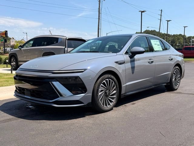 New 2026 Hyundai Sonata SEL FWD image 3