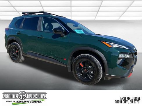 Used 2026 Nissan Rogue SV AWD/4WD image 8