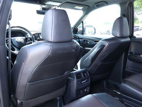 Used 2021 Honda Pilot Black Edition image 12
