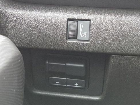 Used 2024 Chevrolet Colorado Trail Boss w/ Advanced Trailering Package image 10