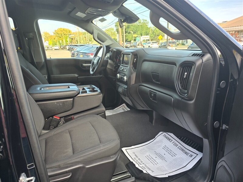 Used 2024 GMC Sierra 1500 Pro w/ Graphite Edition AWD/4WD image 11