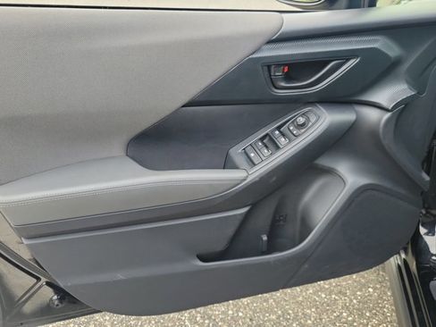 Used 2024 Subaru Crosstrek 2.0i Premium image 17