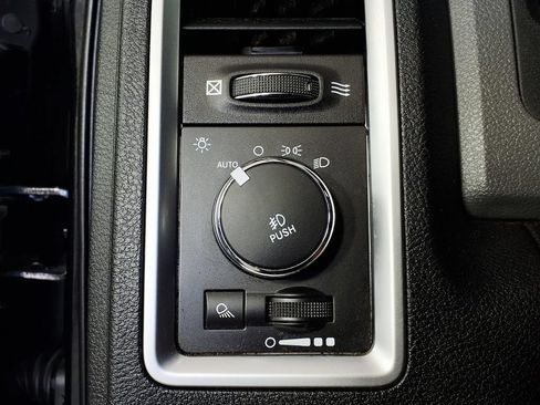 Used 2016 RAM 1500 Lone Star RWD image 24