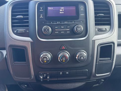 Used 2015 RAM 1500 Express RWD image 21