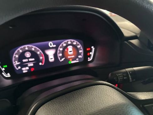 Used 2025 Honda Accord SE image 10