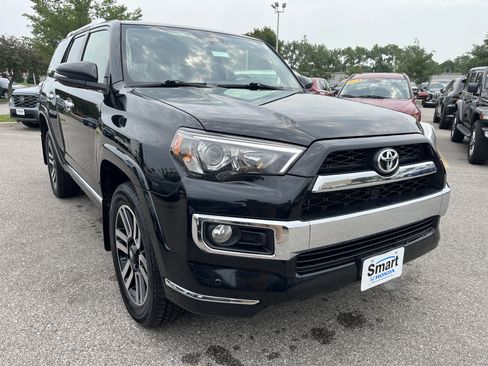 Used 2016 Toyota 4Runner Limited AWD/4WD image 3