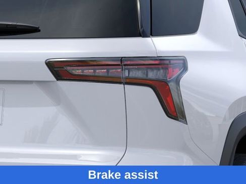 New 2026 Chevrolet Equinox LT AWD/4WD image 12
