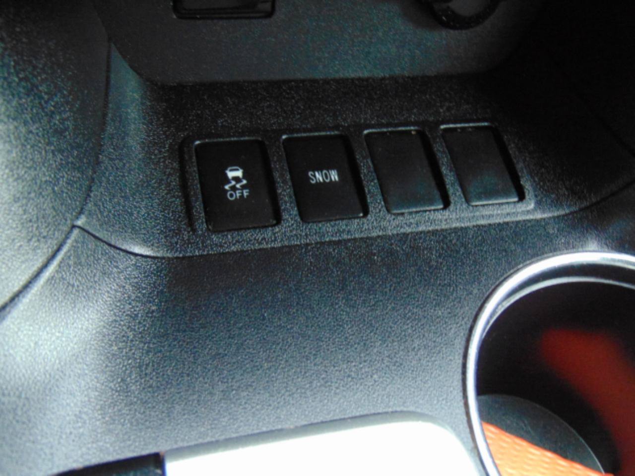 Used 2015 Toyota Highlander Limited FWD image 21