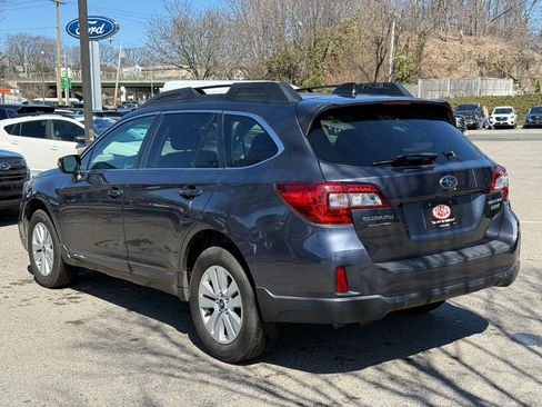 Used 2017 Subaru Outback 2.5i Premium AWD/4WD image 10