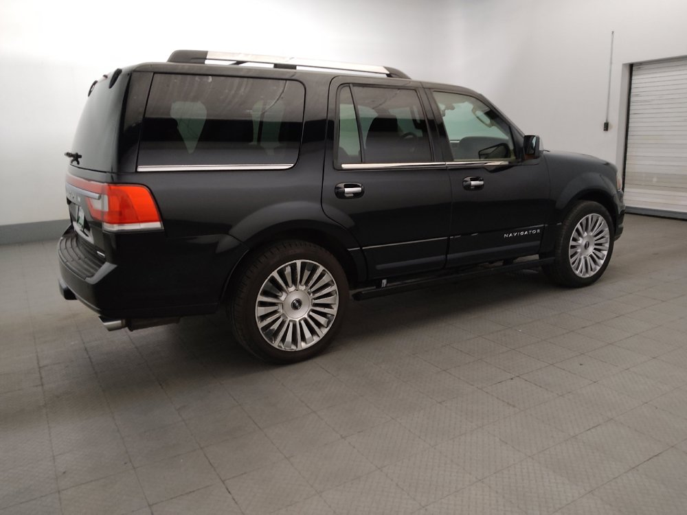Used 2016 Lincoln Navigator Reserve AWD/4WD image 10