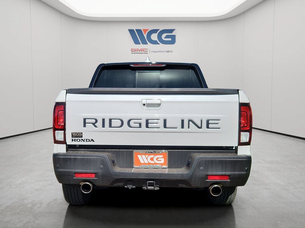 Used 2024 Honda Ridgeline Black Edition image 4