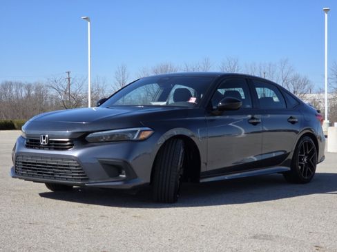 Used 2023 Honda Civic Sport image 11