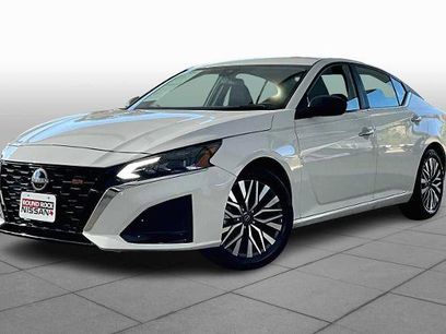 Certified 2025 Nissan Altima 2.5 SV