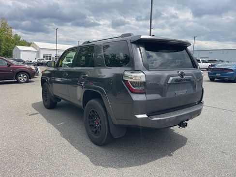 Used 2023 Toyota 4Runner SR5 AWD/4WD image 3