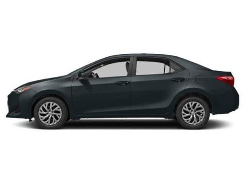 Used 2019 Toyota Corolla LE image 3