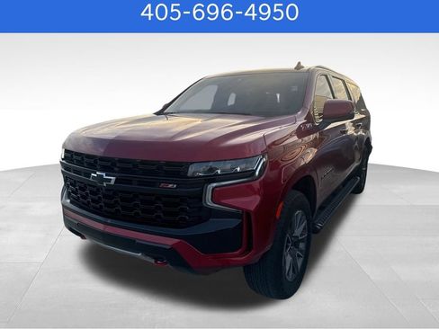 Used 2023 Chevrolet Suburban Z71 w/ Off-Road Capability Package AWD/4WD image 2