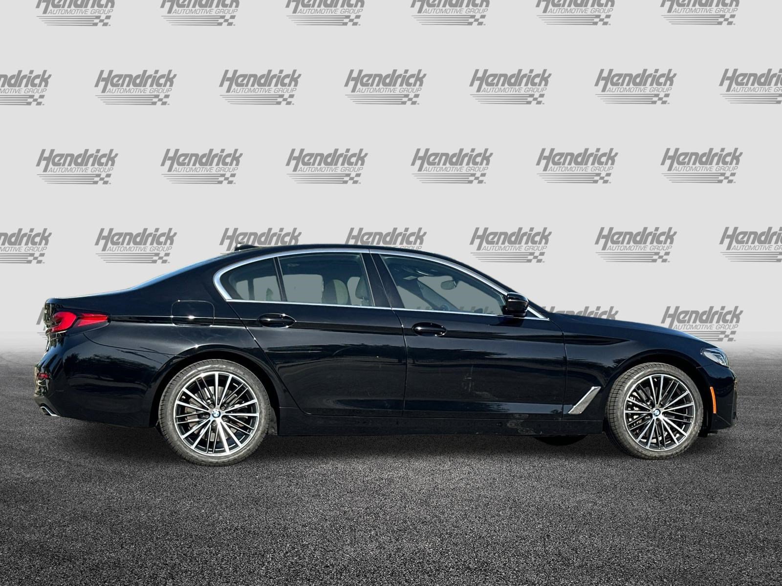 Certified 2023 BMW 540i w/ Premium Package RWD image 3
