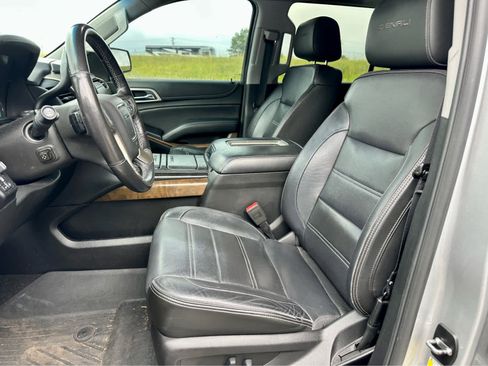 Used 2018 GMC Yukon XL Denali w/ Denali Ultimate Package AWD/4WD image 12