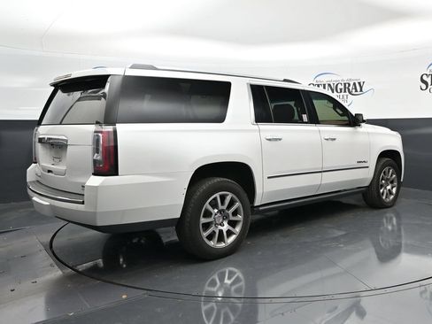 Used 2020 GMC Yukon XL Denali w/ Enhanced Security Package RWD image 7