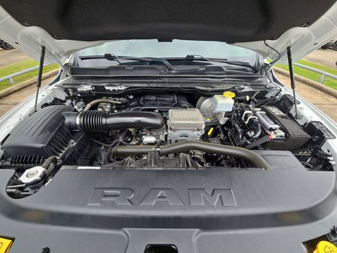 Used 2023 RAM 1500 Laramie AWD/4WD image 34