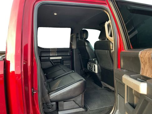 Used 2018 Ford F350 Lariat w/ Chrome Package image 23