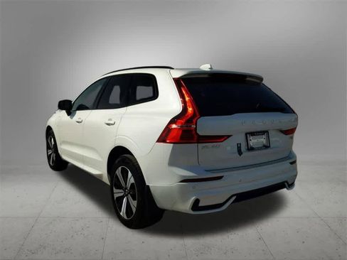 Used 2025 Volvo XC60 T8 Core w/ Protection Package Premier image 4