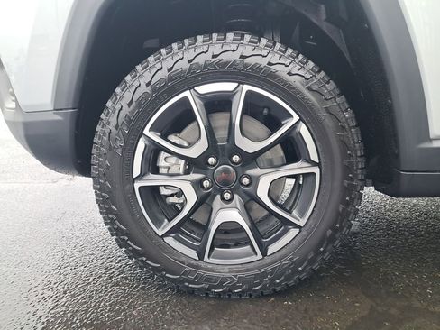 New 2026 Jeep Compass Trailhawk image 29
